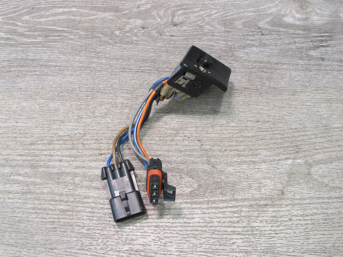 92-93 Chevrolet Corvette C4 Right Door Power Window Switch 10161835