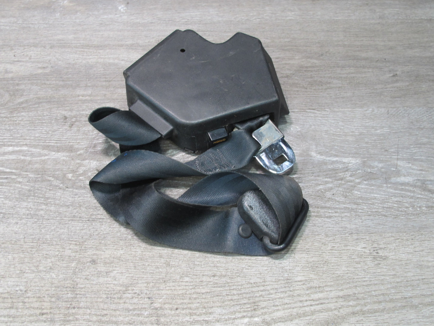 86-94 CHEVROLET CORVETTE C4 FRONT RIGHT PASS SIDE SEATBELT RETRACTOR OEM