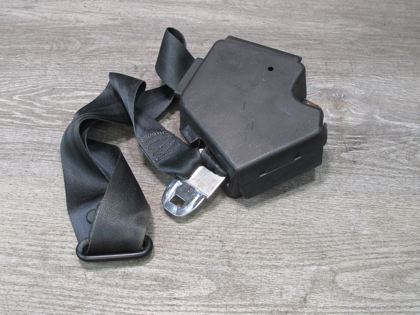 86-94 CHEVROLET CORVETTE C4 FRONT RIGHT PASS SIDE SEATBELT RETRACTOR OEM