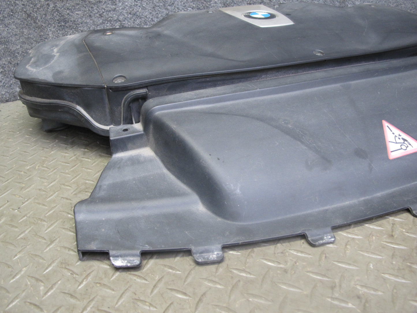 14-18 BMW F15 X5 AWD N63 Air Intake Muffler Cleaner Filter Box w MAF Sensors