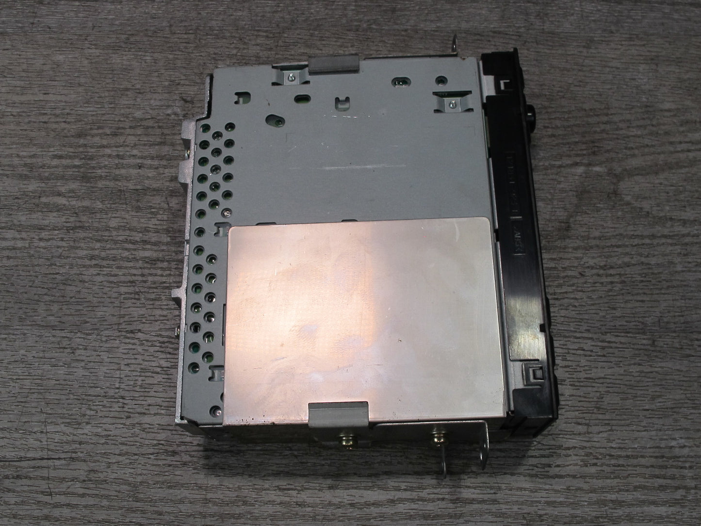 99-01 Isuzu Vehicross AM FM CD Cassette Audio Radio Stereo Head Unit 1930 OEM