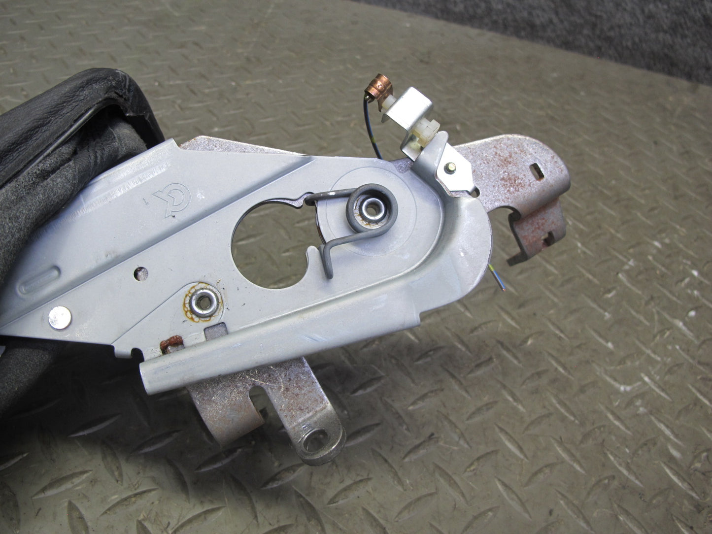01-06 BMW E46 3-SERIES Parking Brake Handbrake Handle w Leather Boot Cover OEM