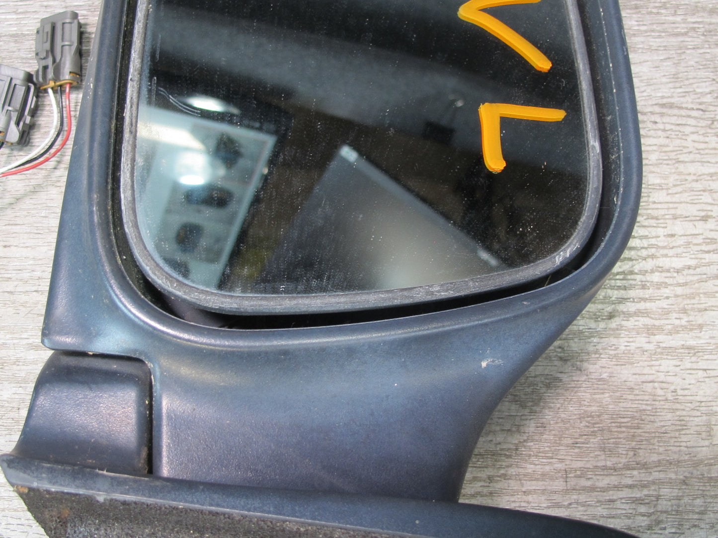 99-01 Isuzu Vehicross Left Door Side View Exterior Power Heated Mirror OEM