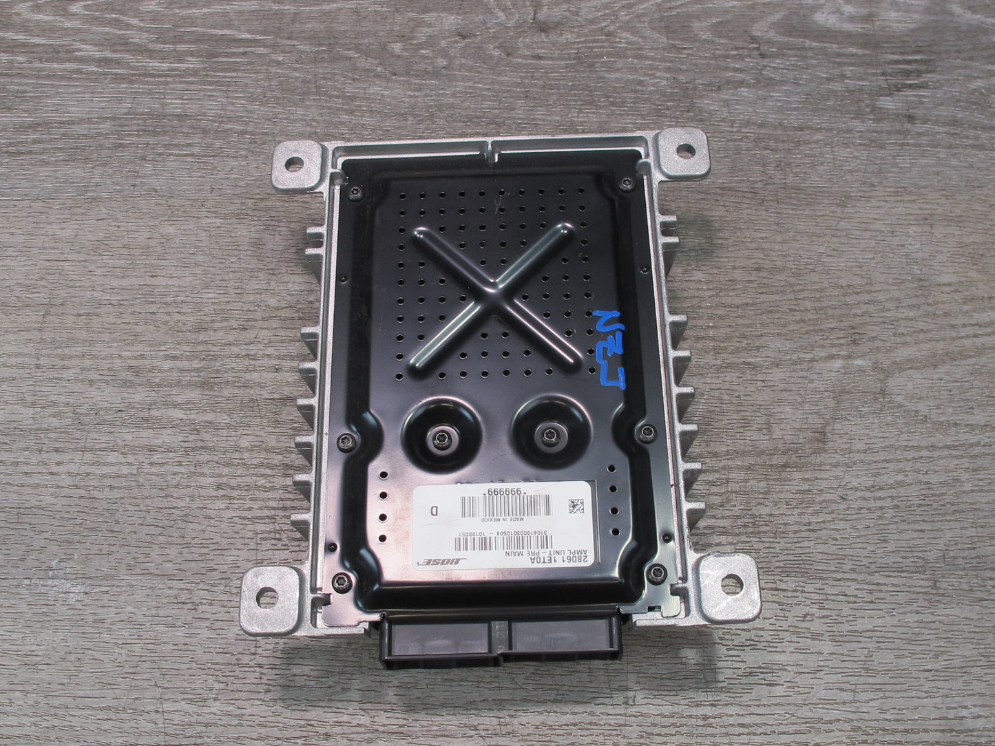 10-19 Nissan 370Z Z34 Convertible Bose Audio System Amplifier 28061-1ET0A OEM