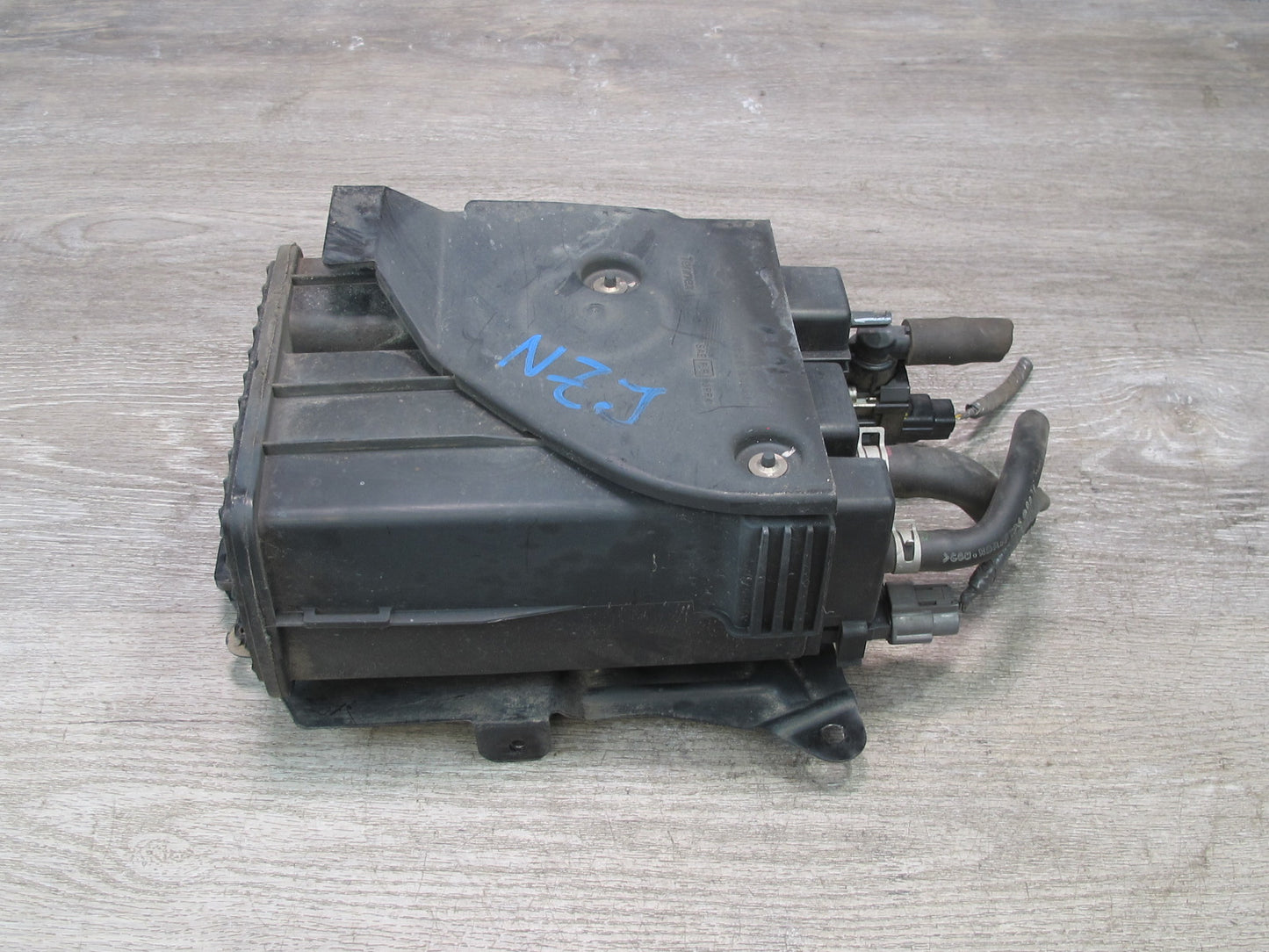 09-20 Nissan Z34 370Z Fuel Evap Vapor Charcoal Canister OEM