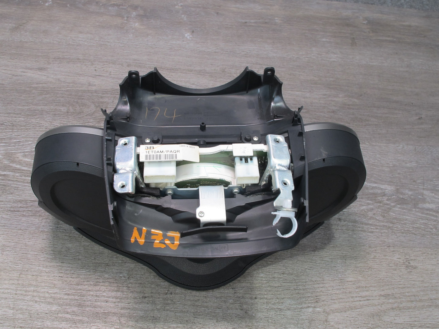 09-10 Nissan Z34 370Z A/T Instrument Cluster Gauge Speedometer OEM