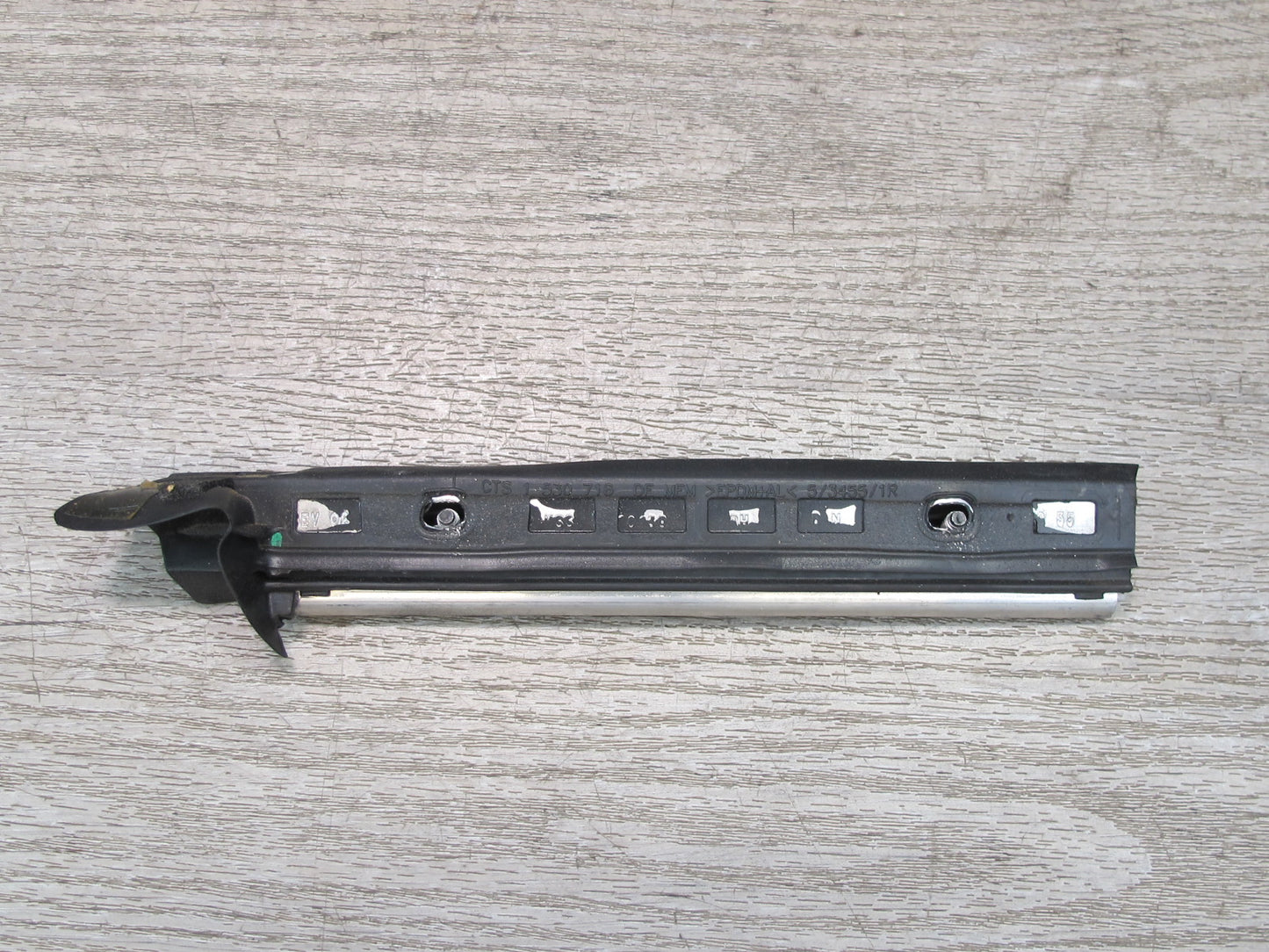 10-19 Nissan 370Z Conv Set of 6 Left & Right Side Roof Weatherstrip & Guide OEM