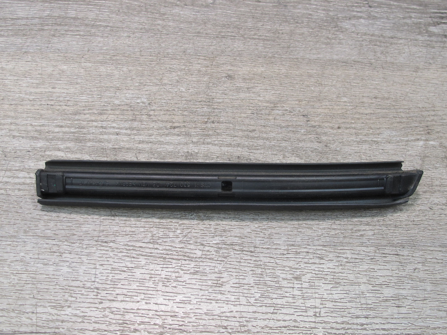 10-19 Nissan 370Z Conv Set of 6 Left & Right Side Roof Weatherstrip & Guide OEM