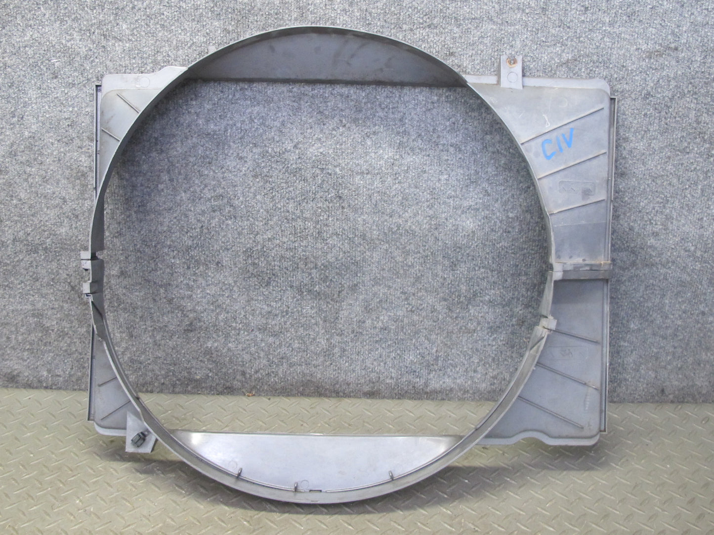 99-01 Isuzu Vehicross 3.5L Engine Radiator Cooling Fan Shroud OEM