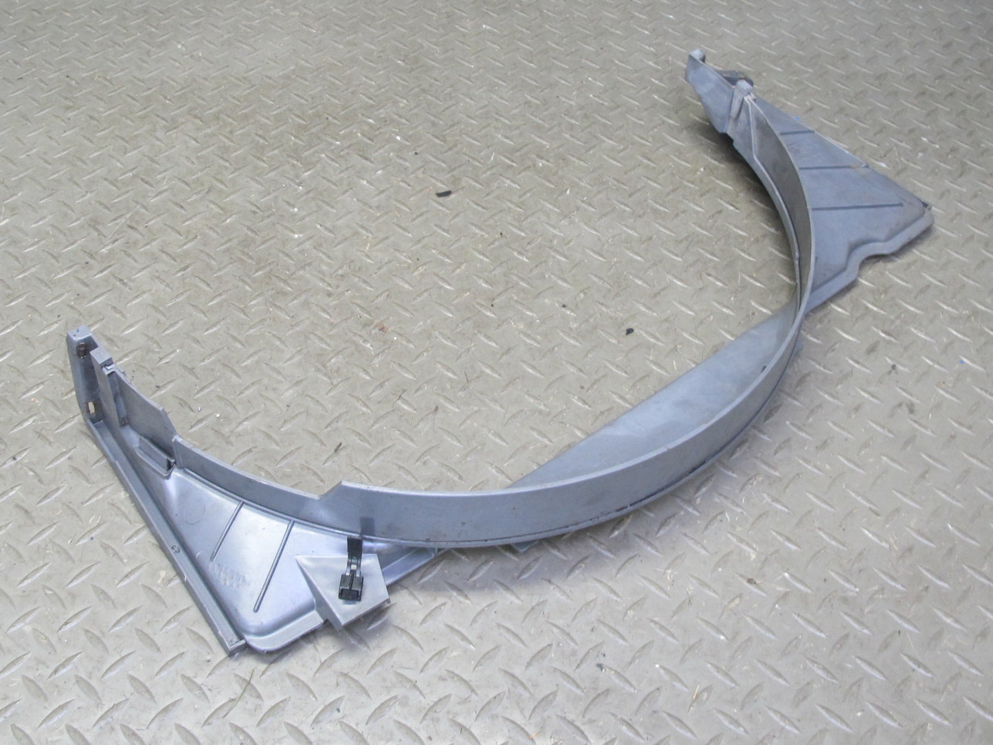 99-01 Isuzu Vehicross 3.5L Engine Radiator Cooling Fan Shroud OEM