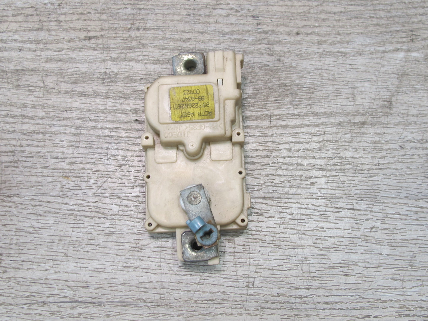 99-01 Isuzu Vehicross Front Right Door Lock Latch Actuator OEM