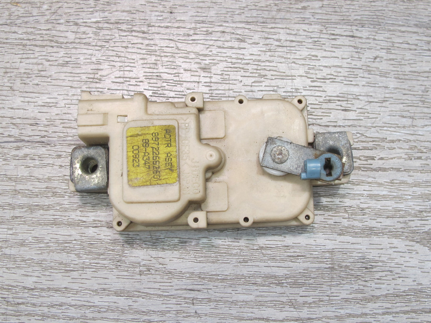 99-01 Isuzu Vehicross Front Right Door Lock Latch Actuator OEM