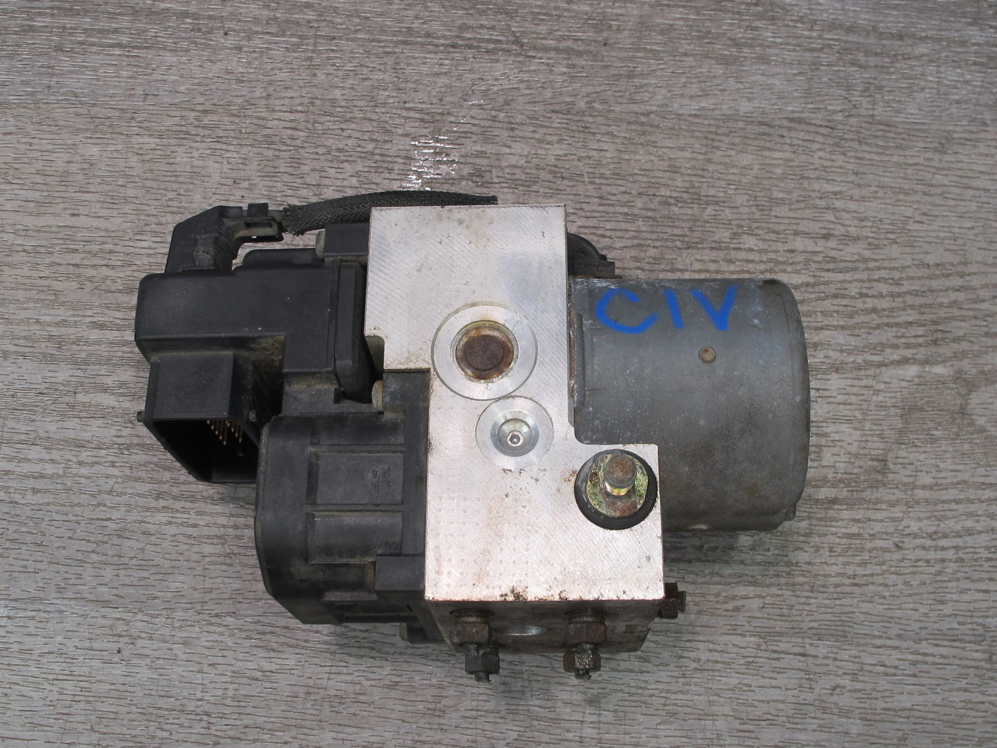 99-01 Isuzu Vehicross Anti Lock Brake ABS Pump Module 897162192 OEM