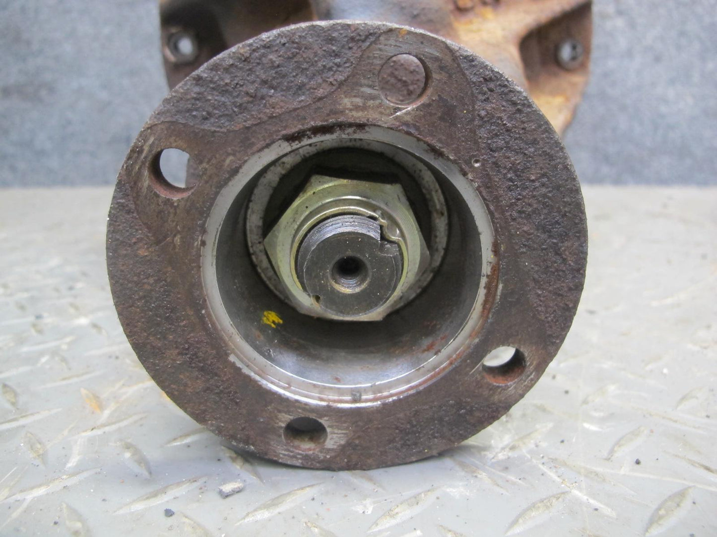 99-01 Isuzu Vehicross LSD Rear Differential Carrier 4.30 Ratio 130K OEM