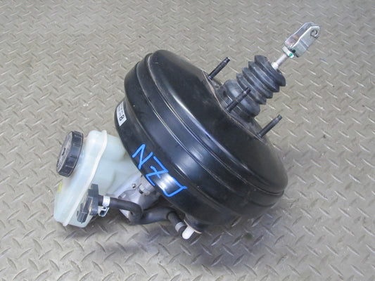 2010 Nissan Z34 370Z Convert Brake Master Cylinder Booster Fluid Reservoir OEM