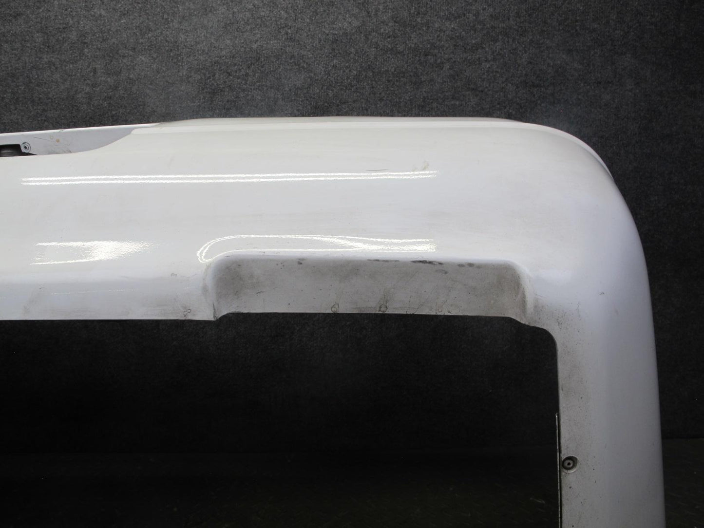 91-96 Chevrolet Corvette C4 Rear Bumper Cover Artic White OEM