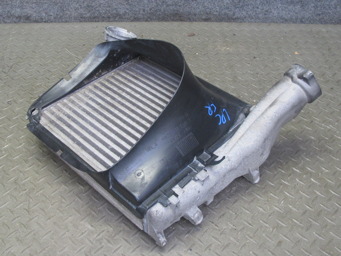 2008-2010 Porsche Cayenne 957 4.8L Turbo Right Intercooler Unit w Shroud