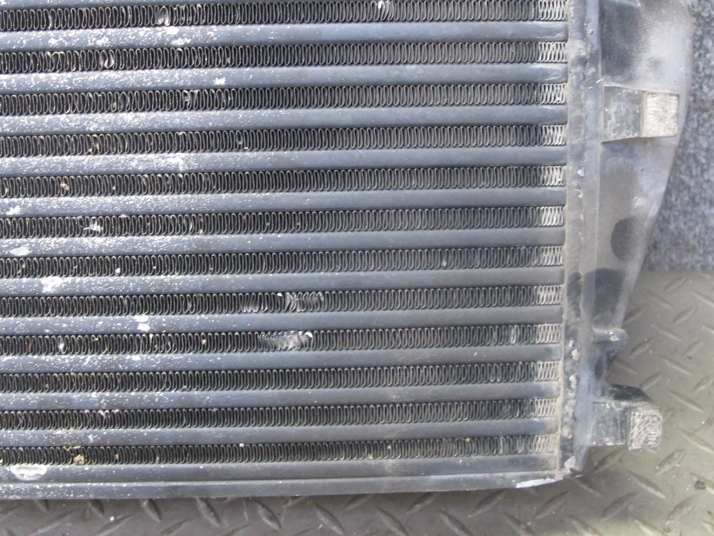 2008-2010 Porsche Cayenne 957 4.8L Turbo Right Intercooler Unit w Shroud