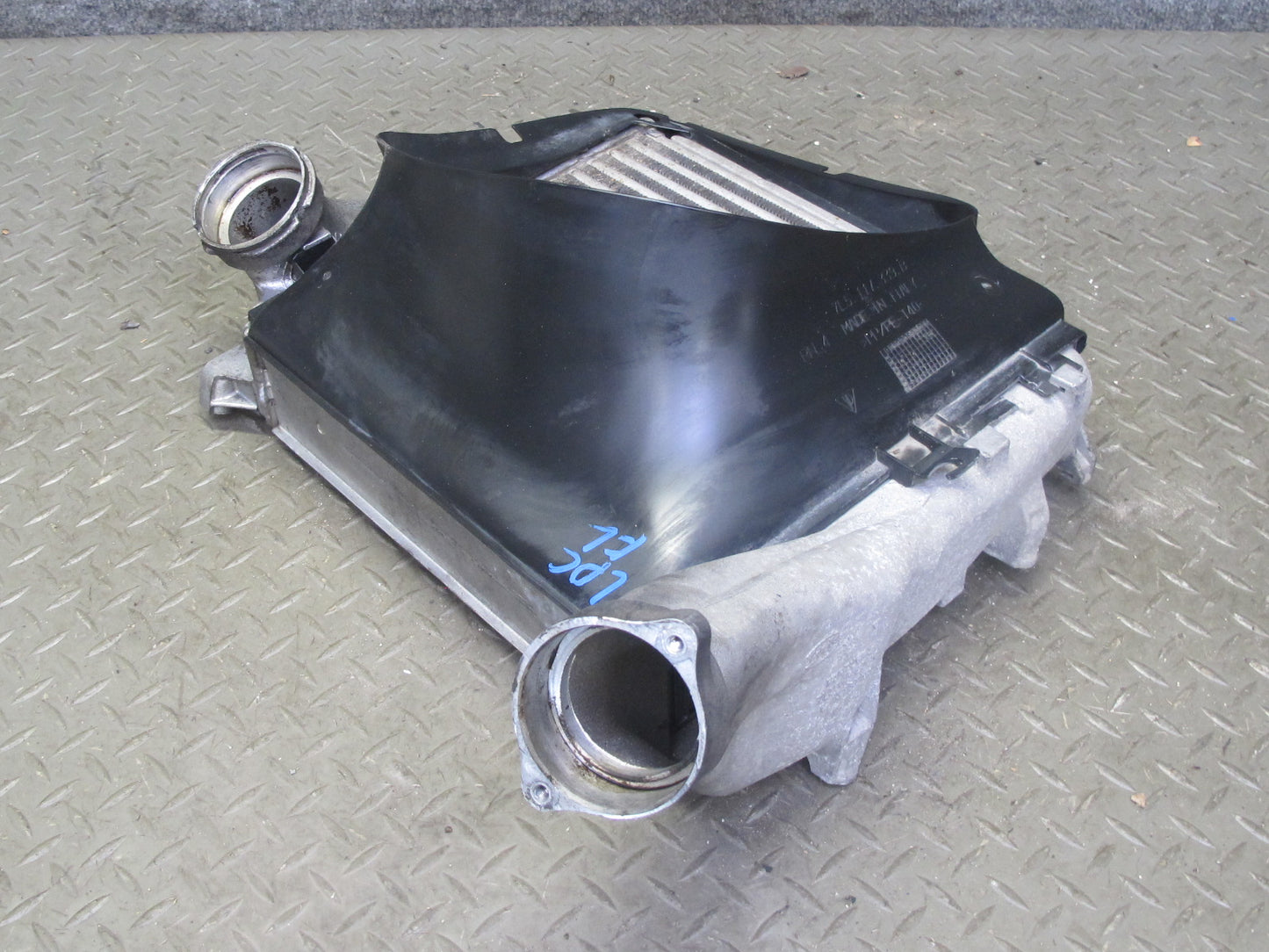 2008-2010 Porsche Cayenne 957 4.8L Turbo Left Intercooler Unit w Shroud