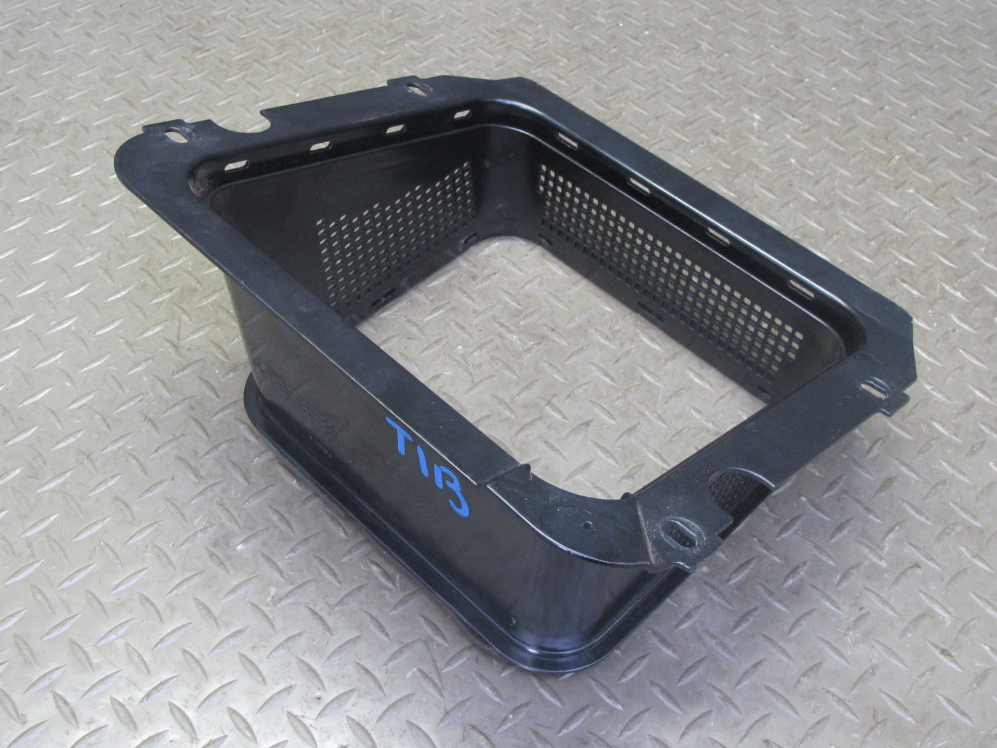 01-06 BMW E46 330ci Convertible Rear Subwoofer Speaker w Housing Black OEM