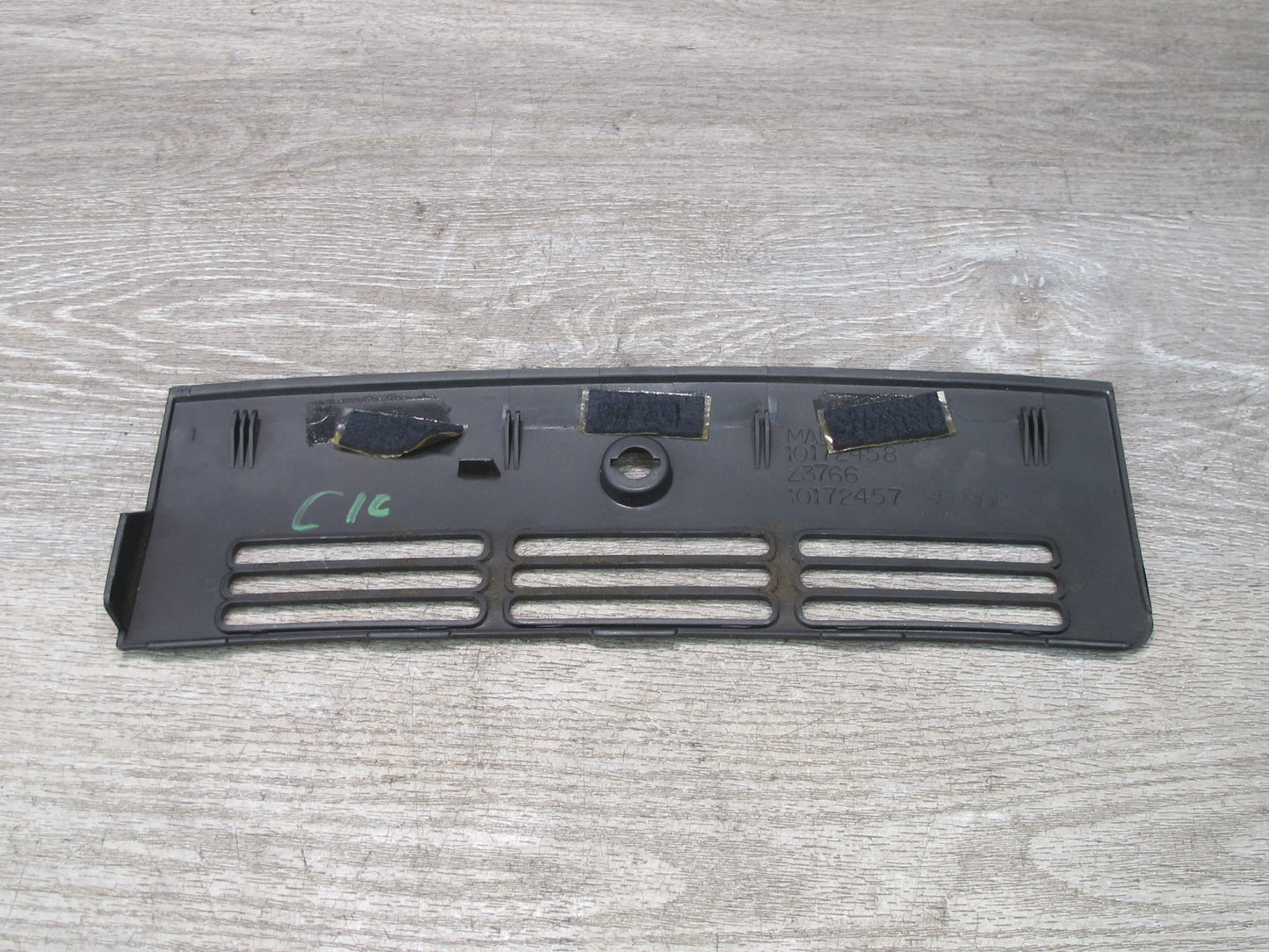 90-96 Chevrolet Corvette C4 Dash Center Defrost Air Vent Trim Grille OEM