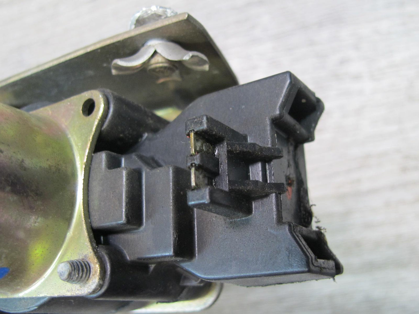 84-93 Chevrolet Corvette C4 Right Door Central Lock Actuator Motor OEM