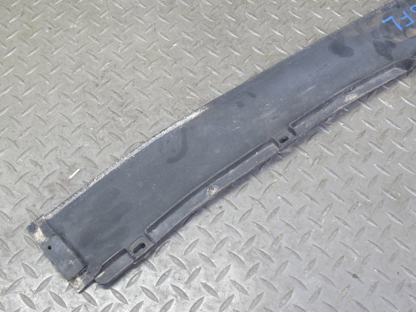 84-86 BMW E30 318i 325e Left & Right Front Bumper Side Trim Cover Panel Set OEM