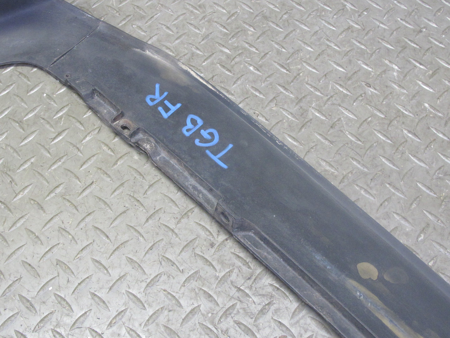 84-86 BMW E30 318i 325e Left & Right Front Bumper Side Trim Cover Panel Set OEM