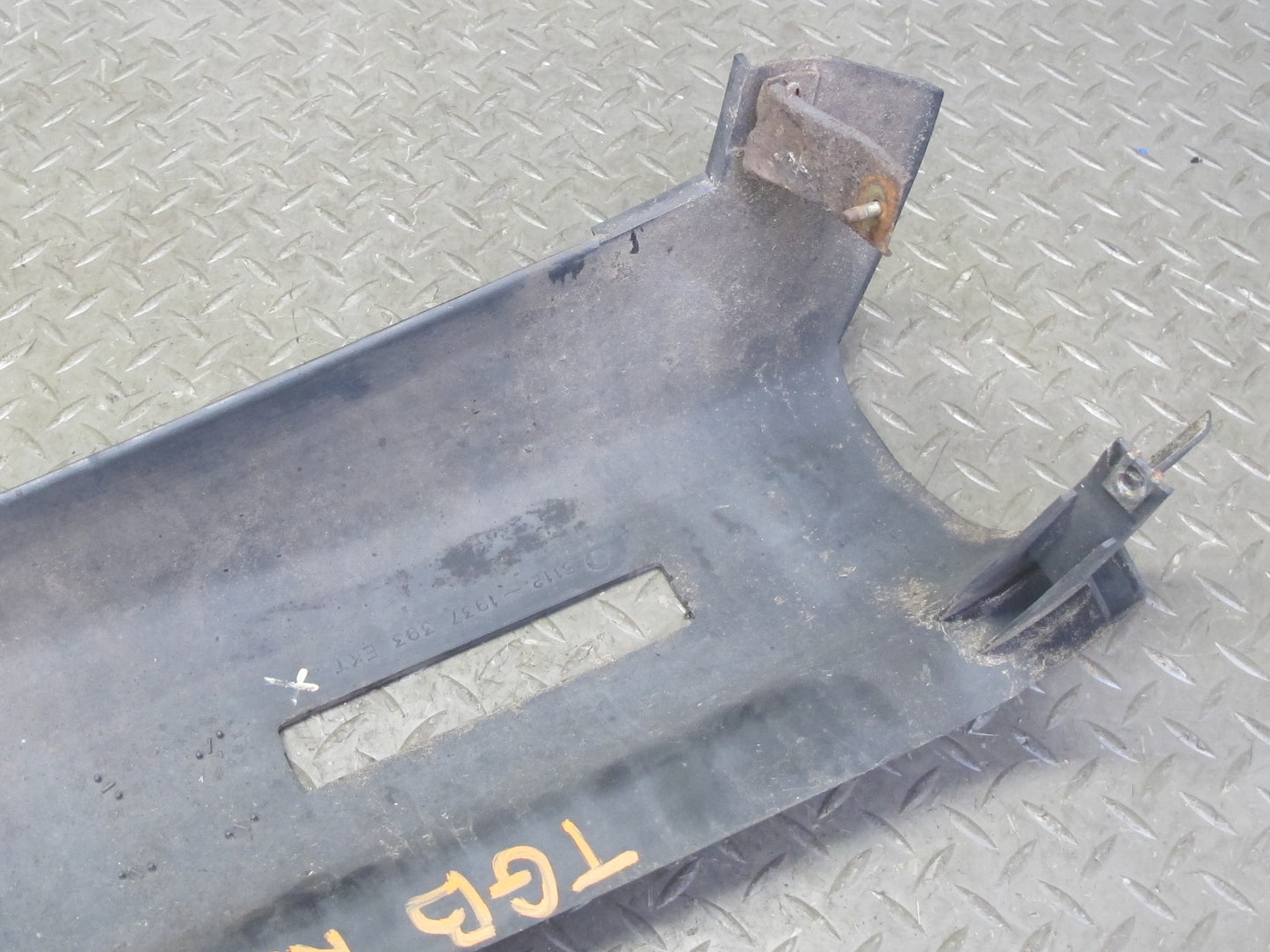 87-91 BMW E30 325i Conv Rear Left & Right Bumper Side Trim Cover Panel Set OEM