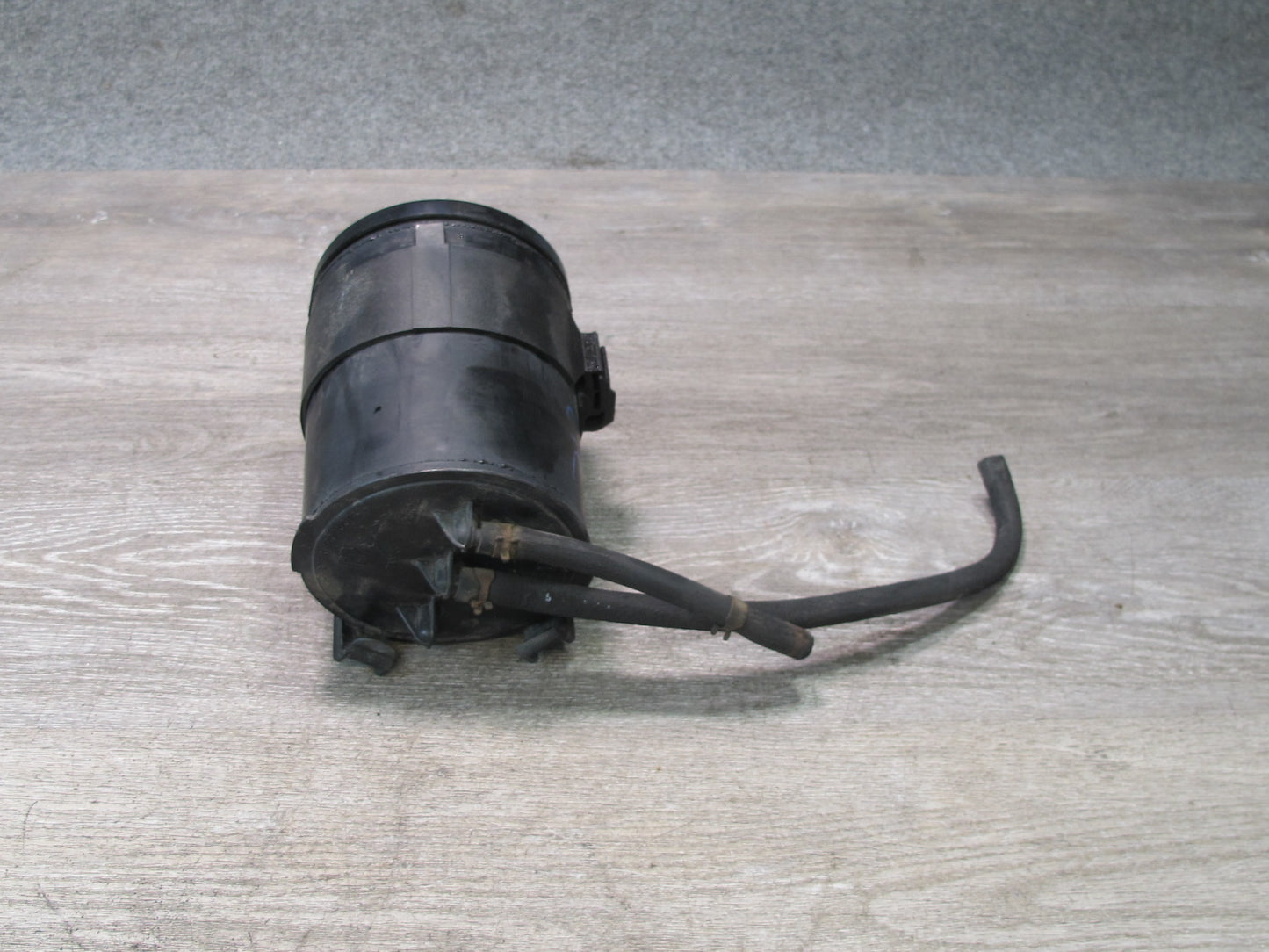 91-96 Chevrolet Corvette C4 Fuel Evap Vapor Charcoal Canister Purge Valve OEM