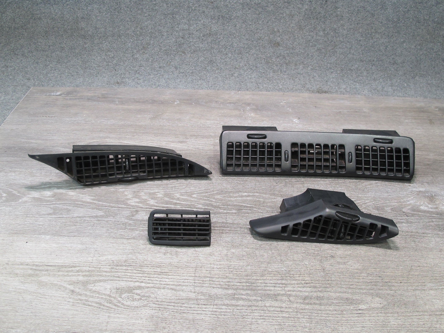 1992 Chevrolet Corvette C4 Set of 4 Dash Front A/C Air Vent Trim Grille OEM