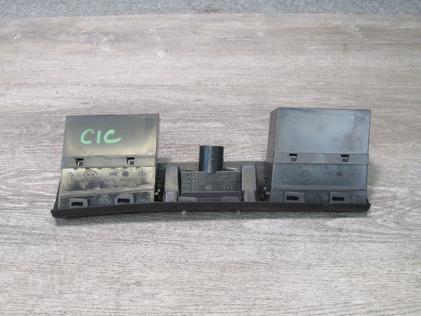 1992 Chevrolet Corvette C4 Set of 4 Dash Front A/C Air Vent Trim Grille OEM