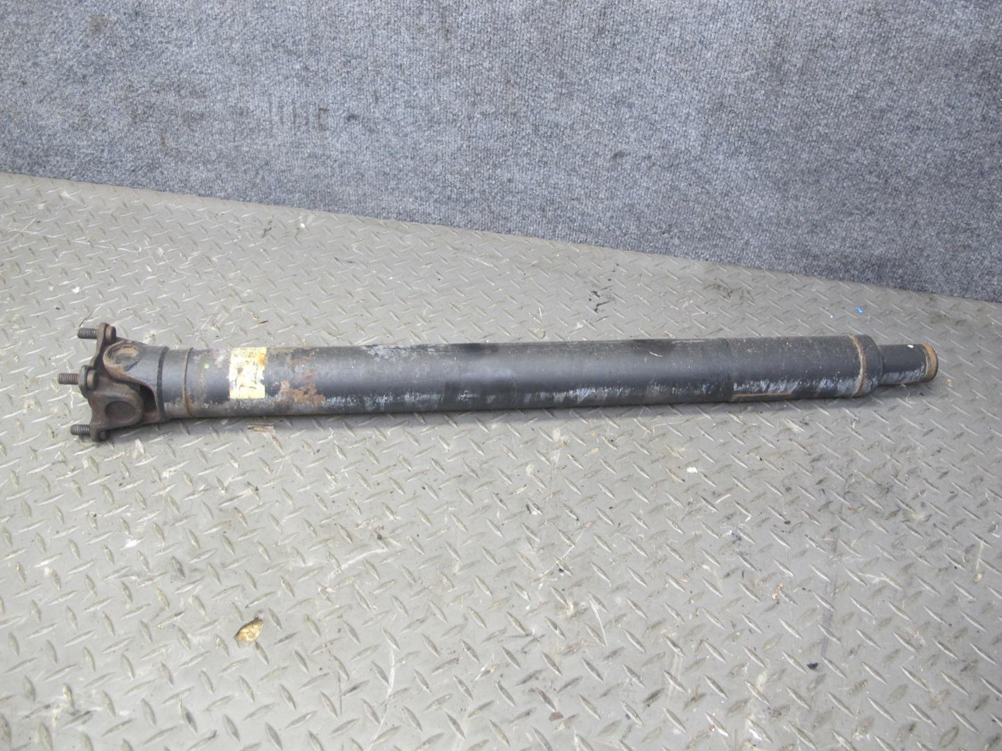 88-91 BMW E30 325i RWD A/T Rear Drive Shaft Driveshaft 145K Miles OEM