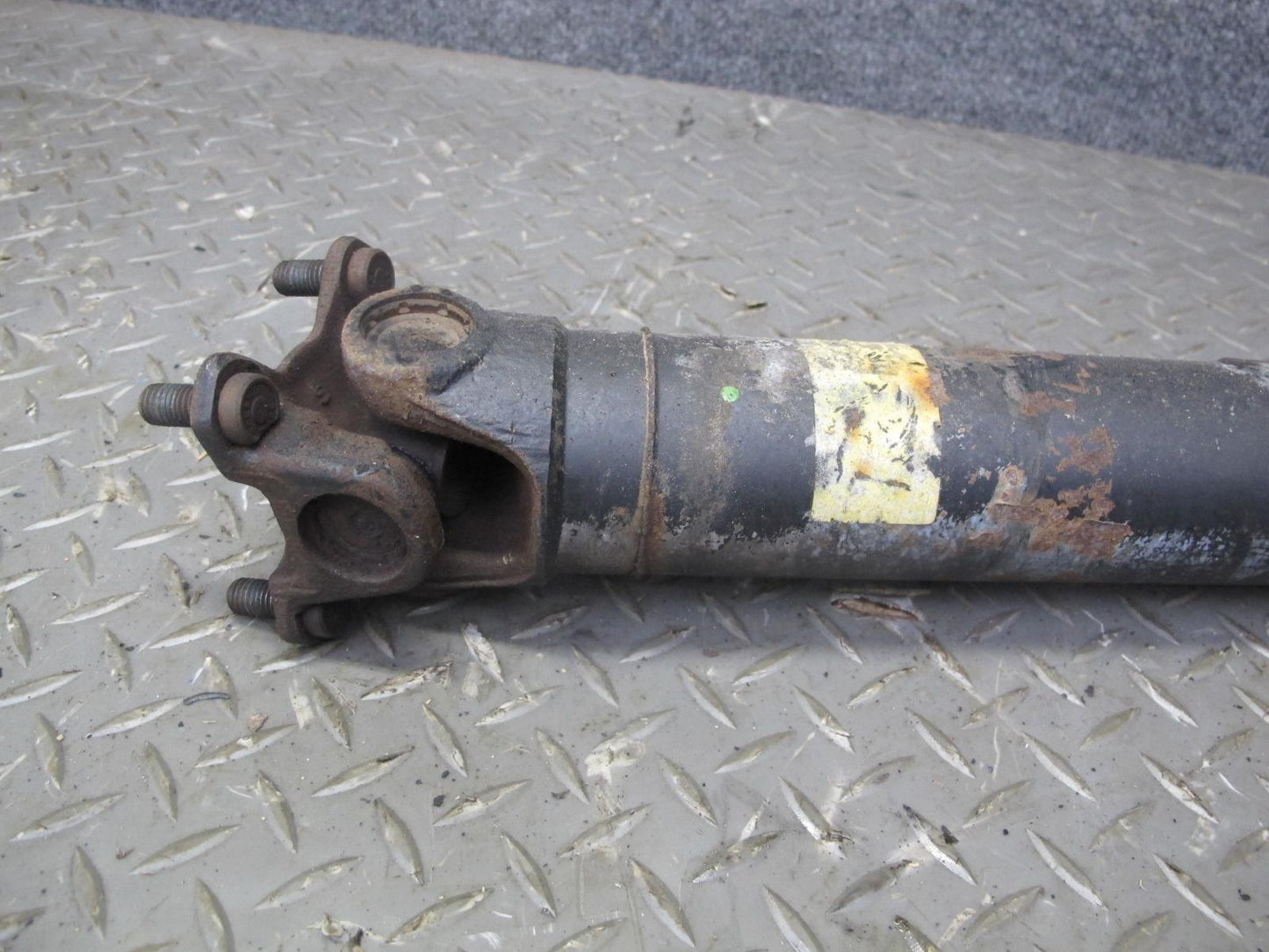 88-91 BMW E30 325i RWD A/T Rear Drive Shaft Driveshaft 145K Miles OEM