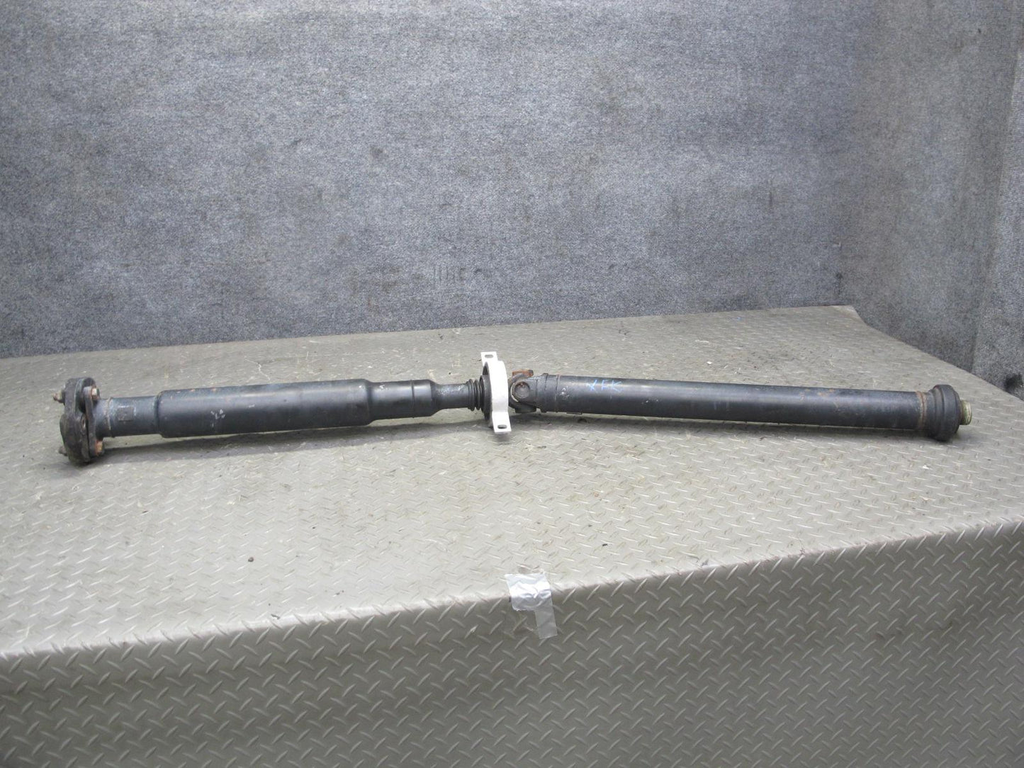 2010-2018 BMW E71 E72 F15 F16 X5 X6 AWD Rear Drive Shaft Driveshaft 7589129 OEM