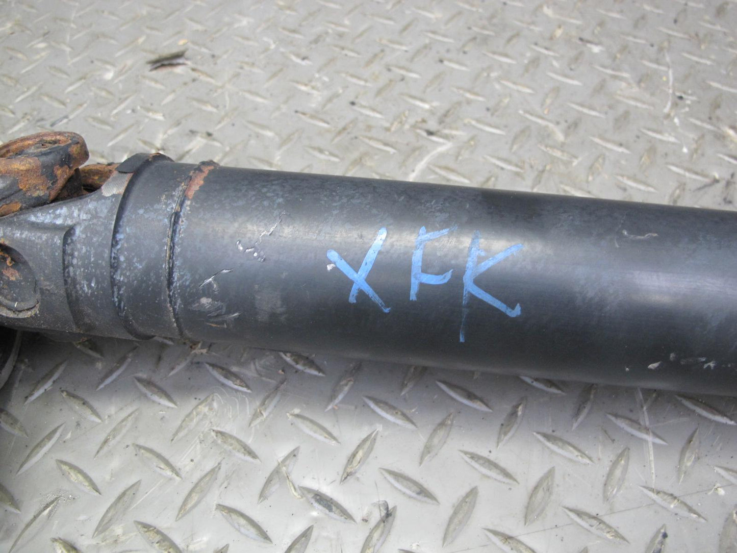 2010-2018 BMW E71 E72 F15 F16 X5 X6 AWD Rear Drive Shaft Driveshaft 7589129 OEM