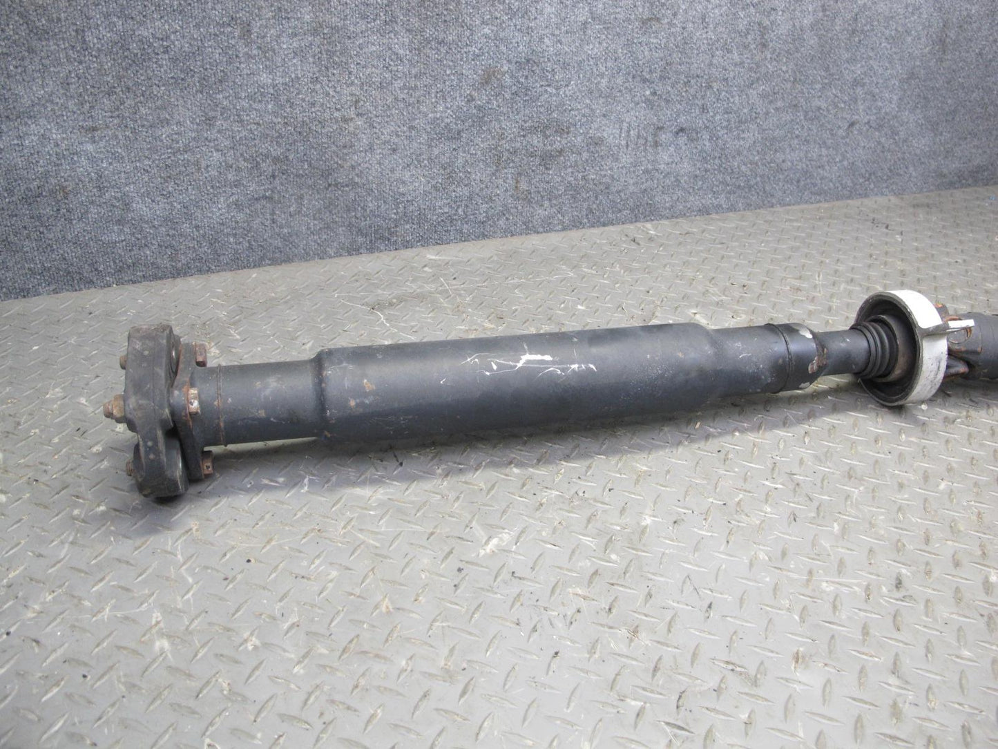 2010-2018 BMW E71 E72 F15 F16 X5 X6 AWD Rear Drive Shaft Driveshaft 7589129 OEM