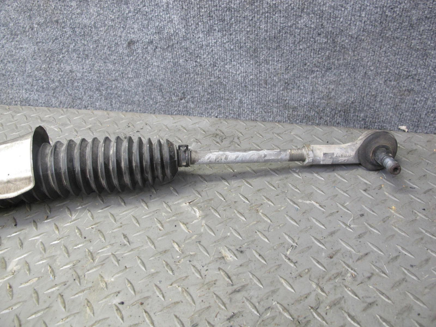 2003-2010 Porsche Cayenne 957 Power Steering Gear Rack AND Pinion 7L5422055CR