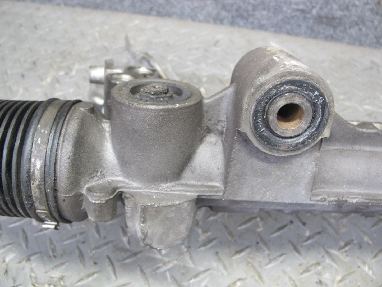 2003-2010 Porsche Cayenne 957 Power Steering Gear Rack AND Pinion 7L5422055CR