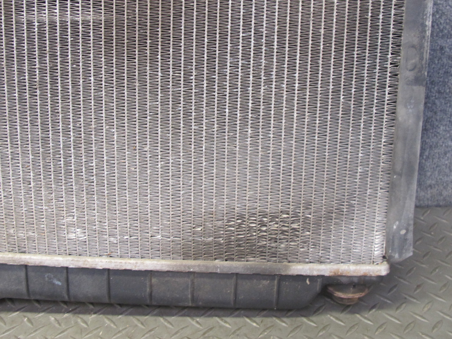 99-01 Isuzu Vehicross 3.5L 6VE1 A/T Engine Cooling Radiator 8524679222 OEM