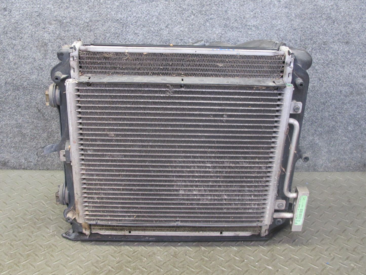 1999-2005 Porsche 911 996 Engine Right Cooling Radiator Condenser W/ Support