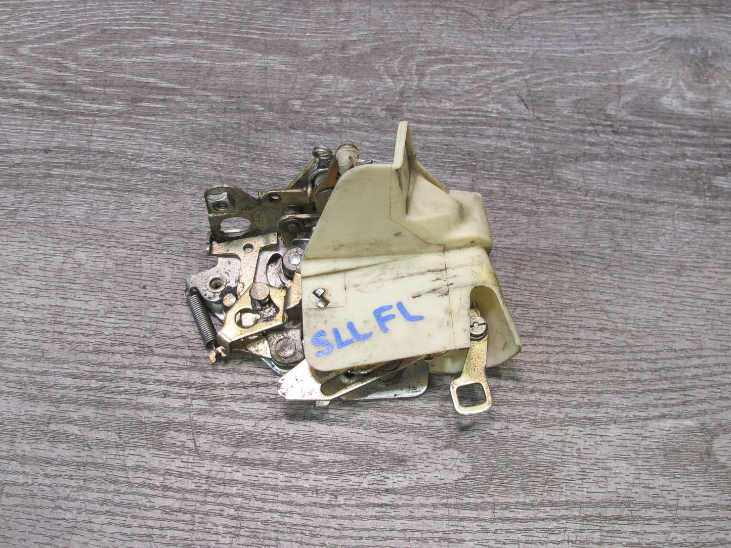 86-89 Mercedes R107 560SL Front Left Driver Door Lock Latch OEM