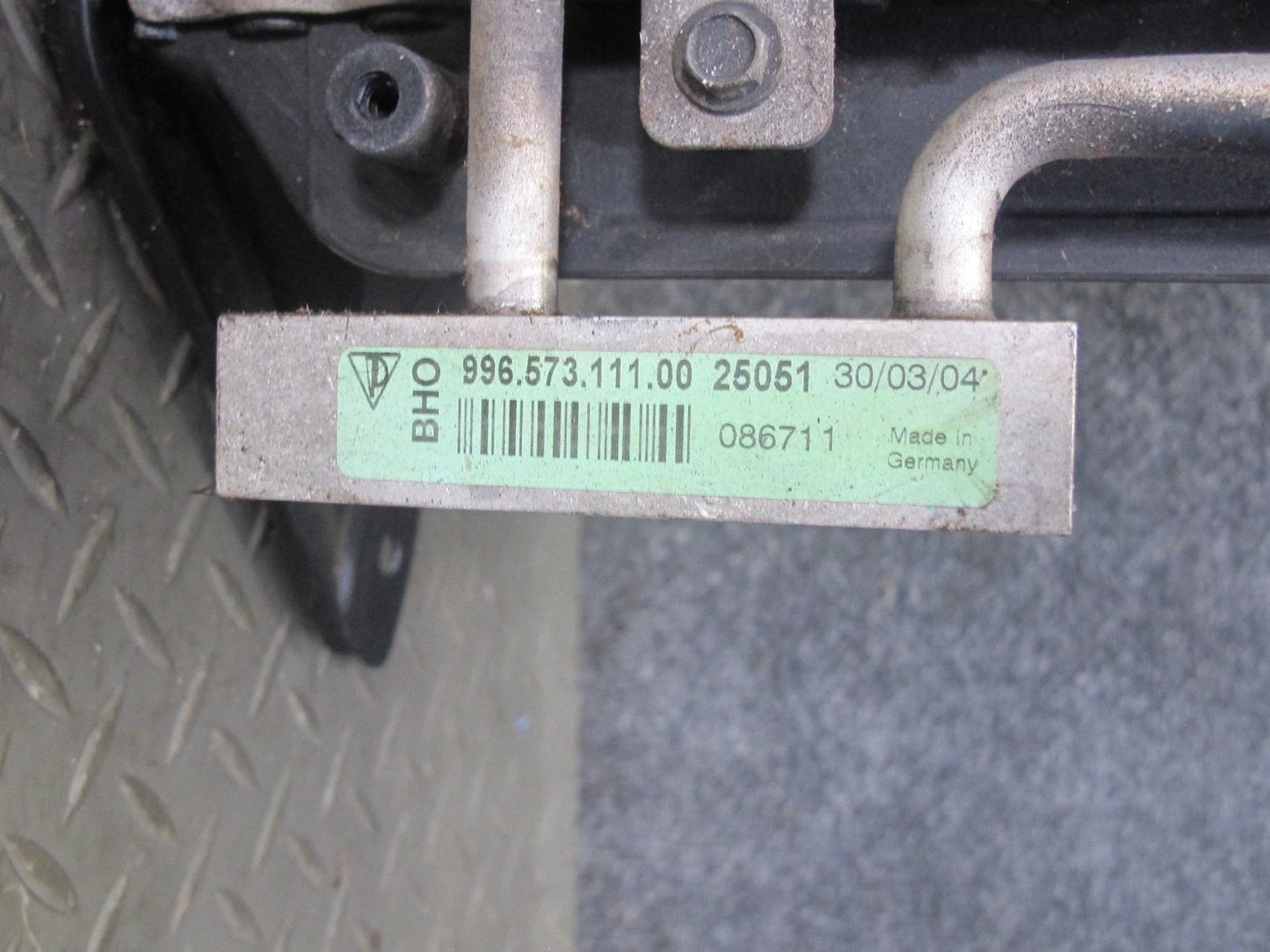 1999-2005 Porsche 911 996 Engine Right Cooling Radiator Condenser W/ Support