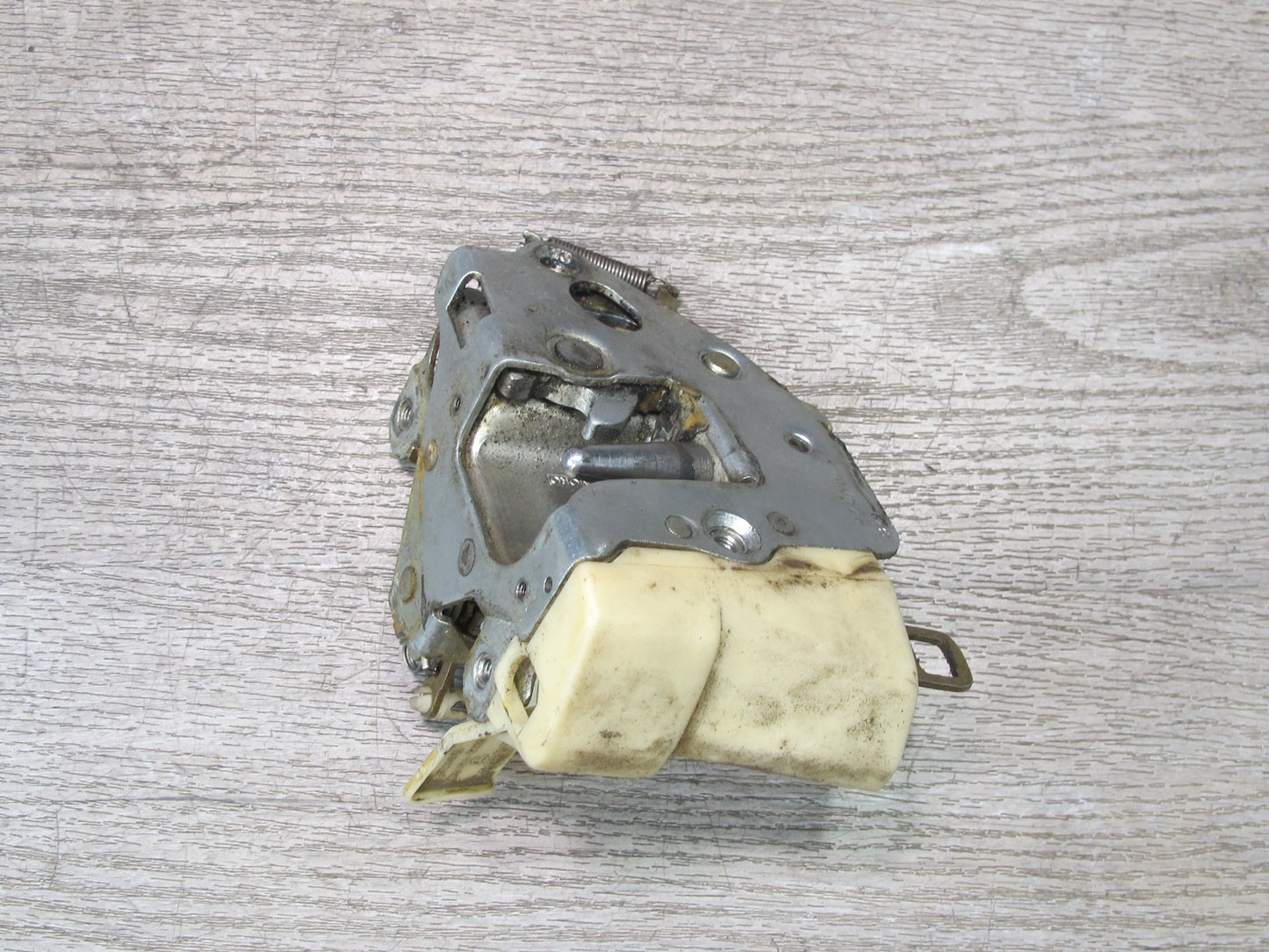 86-89 Mercedes R107 560SL Front Left Driver Door Lock Latch OEM