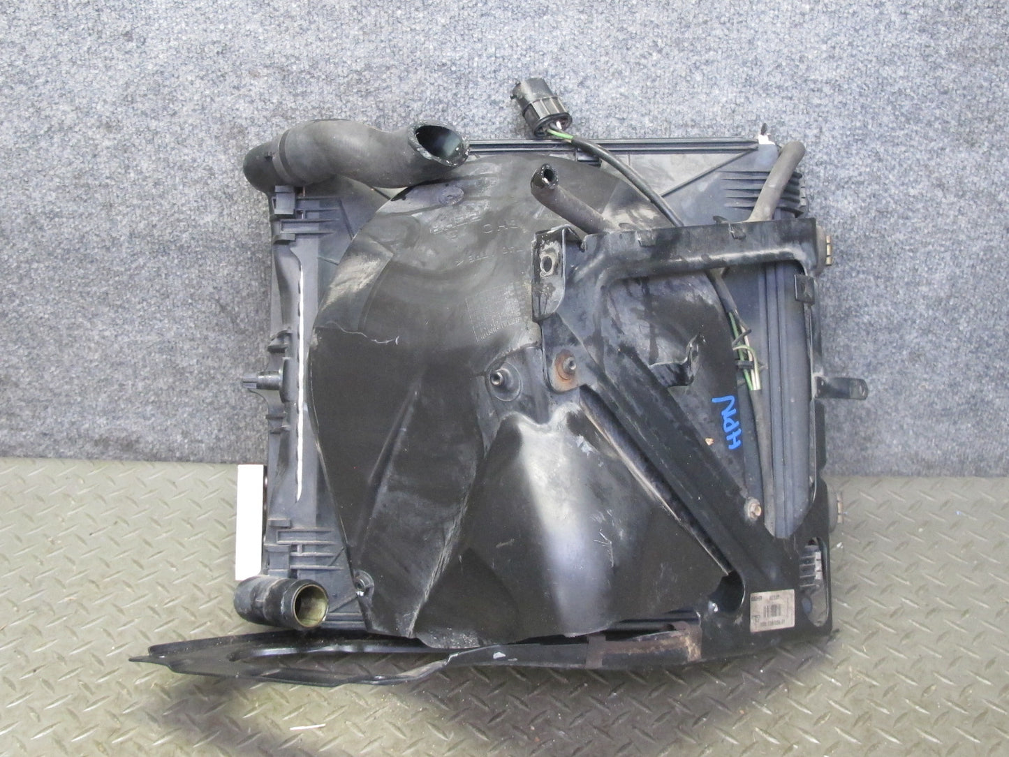 1999-2005 Porsche 911 996 Engine Right Cooling Radiator Condenser W/ Support