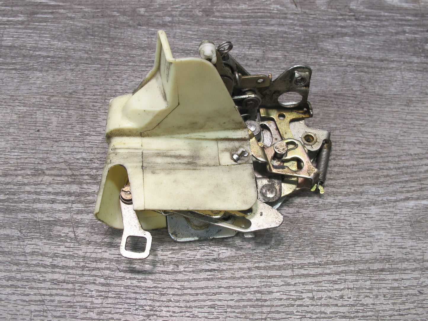 86-89 Mercedes R107 560SL Front Right Passenger Door Lock Latch OEM