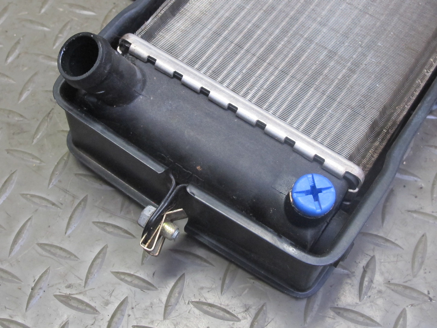 1999-2005 Porsche 911 Carrera 996 Coolant Auxiliary Radiator 99650448702