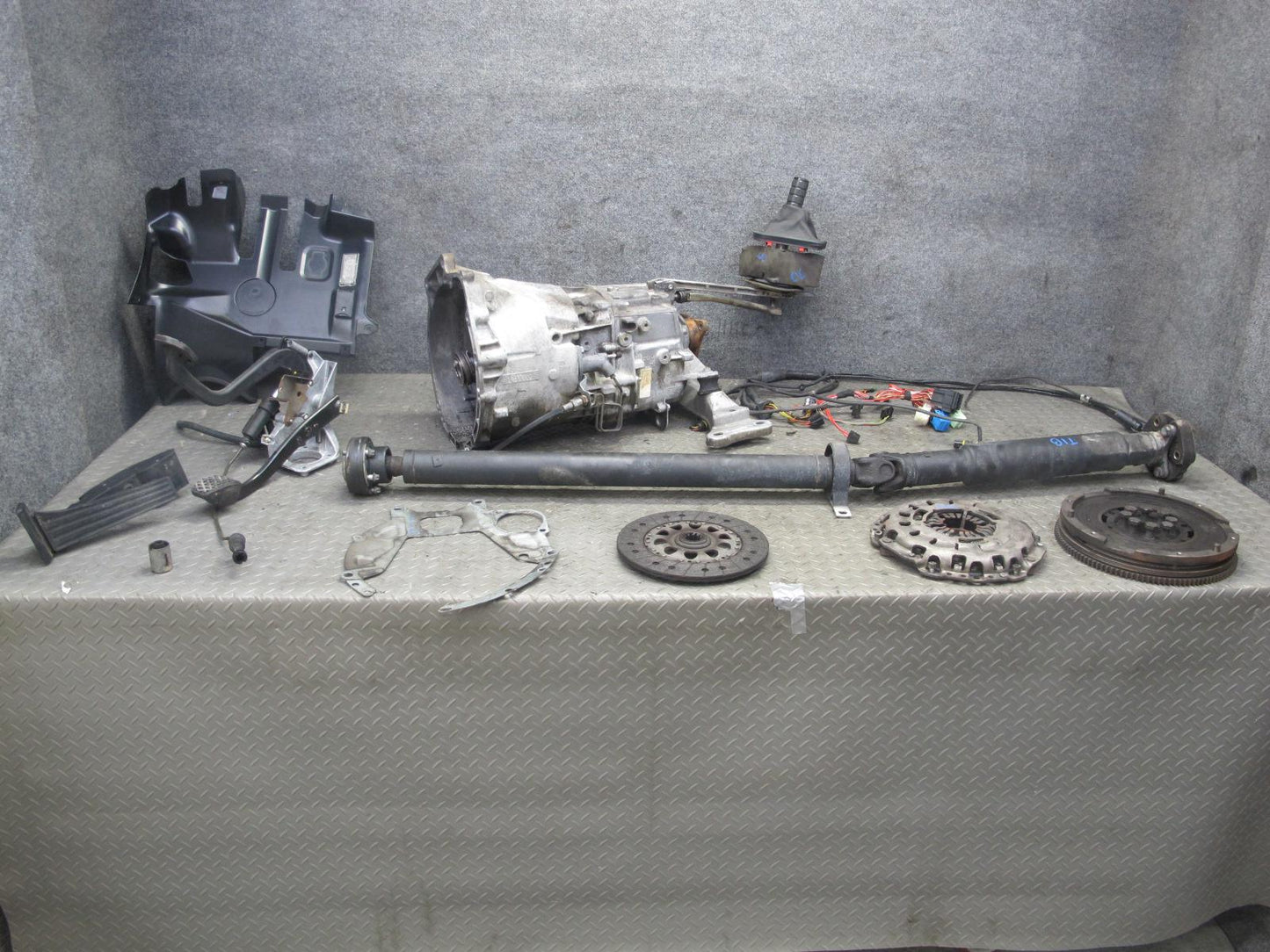 01-03 BMW E46 330Ci S5D 5-SPEED Manual Transmission Driveshaft Clutch Swap KIT