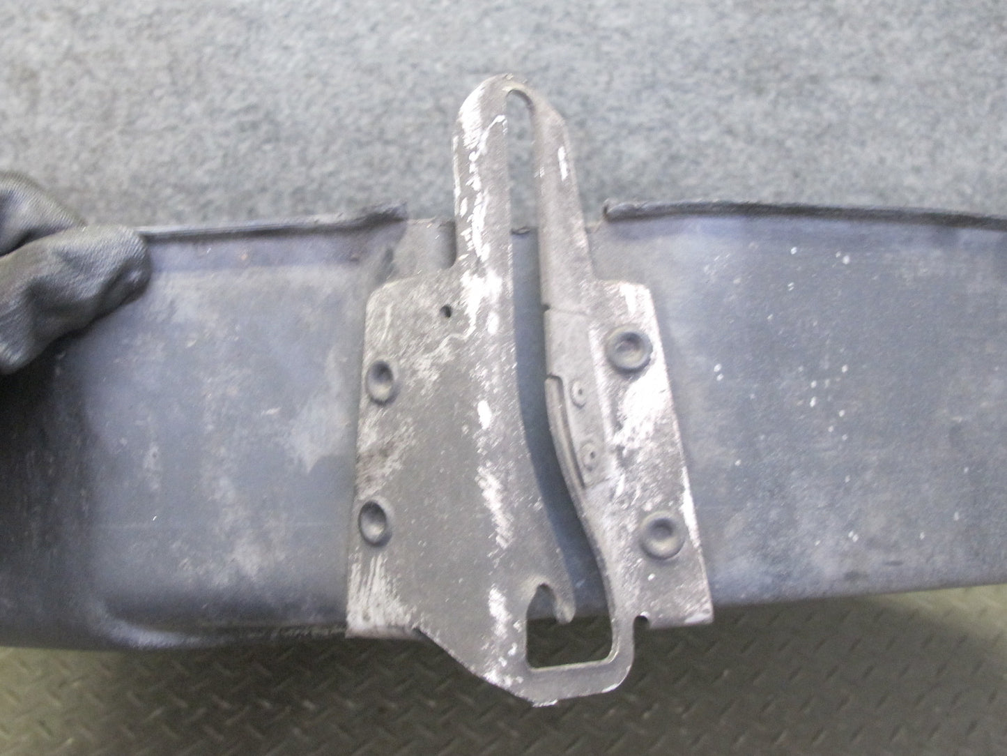 90-96 Chevrolet Corvette C4 Spare Tire  Wheel Carrier  Cover Housing OEM