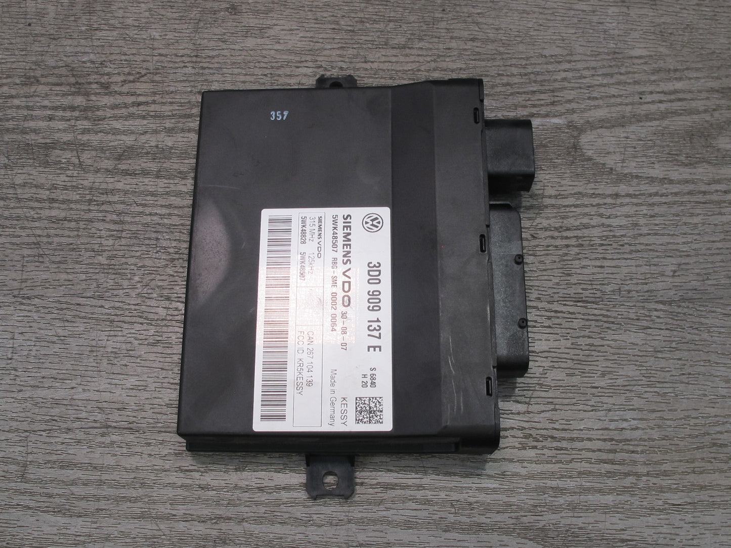 2008-2010 Porsche Cayenne 957 Keyless Entry Control Module 3D0909137E